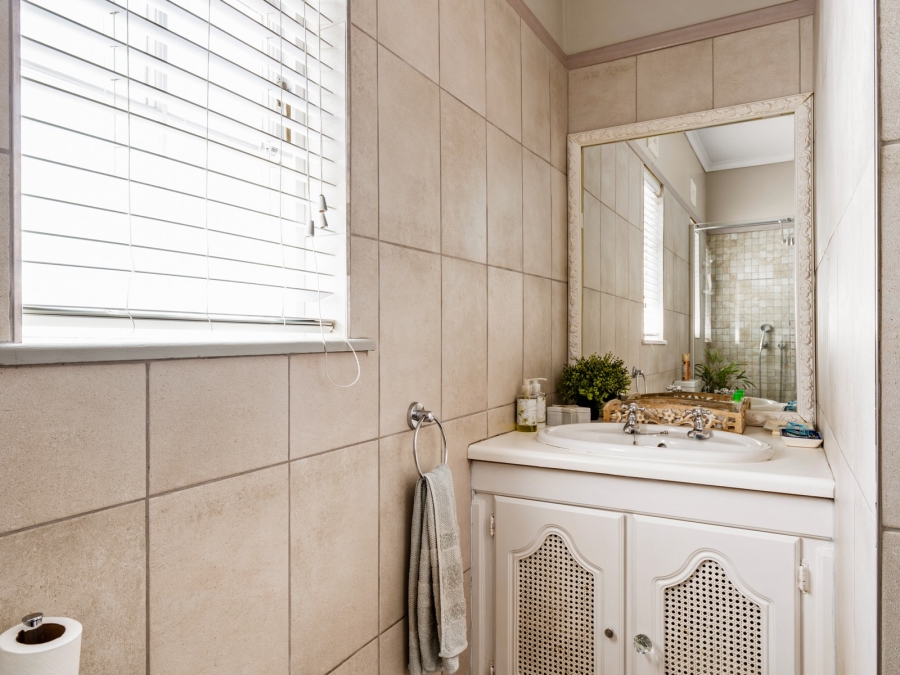4 Bedroom Property for Sale in Belvidere Estate Western Cape